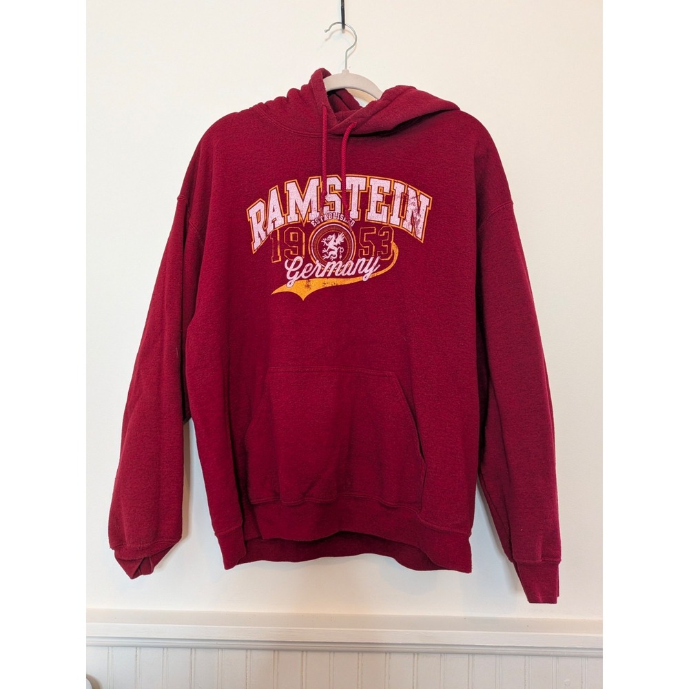 Ramstein Germany 1953 Sweatshirt Heavy Blend Red Logo Size Large Hoodie